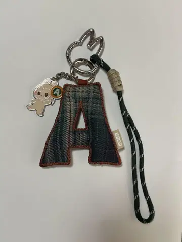 러브브 LABUBU PIN FOR LOVE 알파벳 펜던트 A