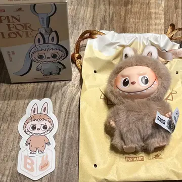 Labubu 알파벳 [ B ] 라부부 봉제 인형 펜던트 popmart