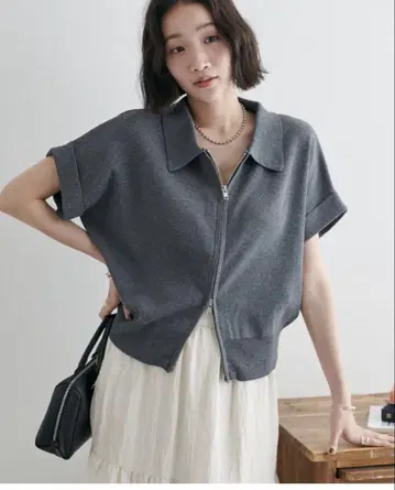 디스코트 카라 달린 W 지퍼 반팔 가디건