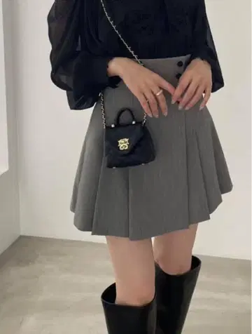 SNIDEL 사이드 플리츠 스카쇼팬 그레이