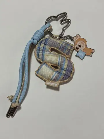 러브브 LABUBU PIN FOR LOVE 알파벳 펜던트 S