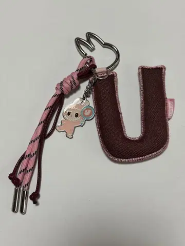 러브럽 LABUBU PIN FOR LOVE 알파벳 펜던트 U