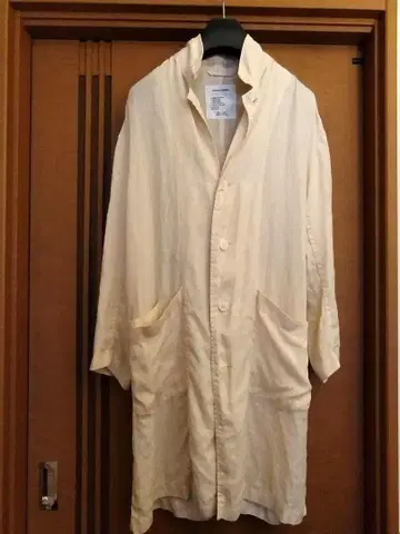프레임워크 라미 제품 염색 아틀리에 코트.