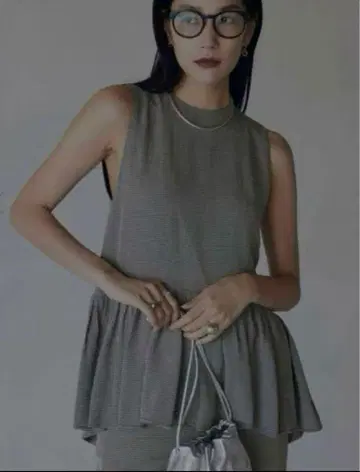 Ameri 23SS MEDI HOUNDSTOOTH PEPLUM TOP