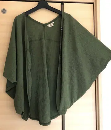 티티카카 랜덤 골지 돌먼 가디건 카키