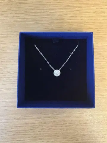 Swarovski 스와로브스키 Una Angelic 펜던트