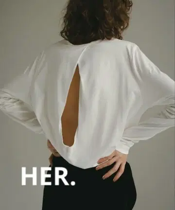 HER. 새상품급 백 오픈 티셔츠 화이트