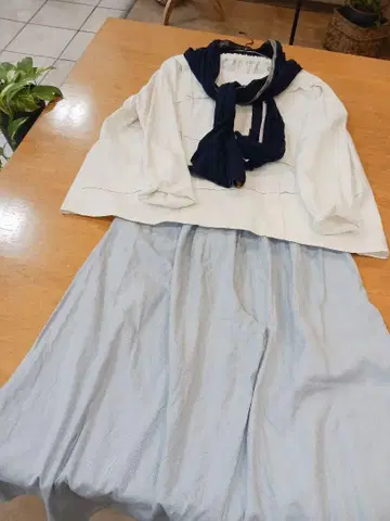 스커트풍 와이드 팬츠 라이트 블루
