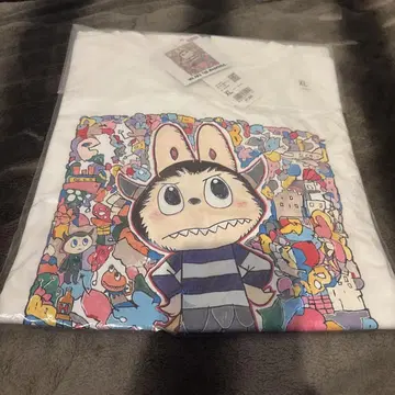 POPMART LABUBU UT 유니클로 화이트 XL