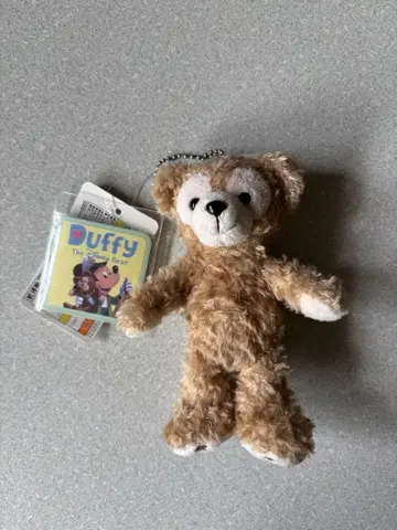 택 포함 더피 인형 배지 누이바