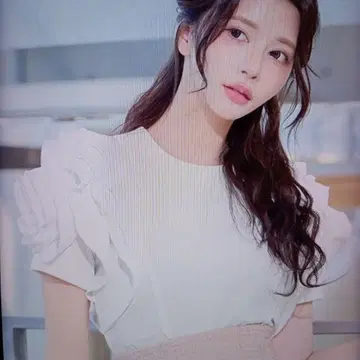 Rady 프릴 소매 화이트 티셔츠 프리 사이즈 미개봉 새상품