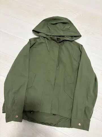 새상품급 어반 리서치 올리브 그린 마운틴 후드티 34 여성용