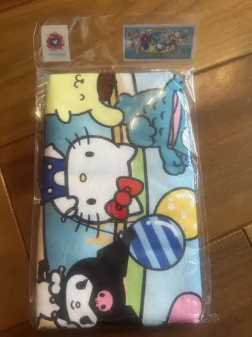 간사이 만박 회장 한정판 미야쿠미야쿠 산리오 콜라보 페이스 타월