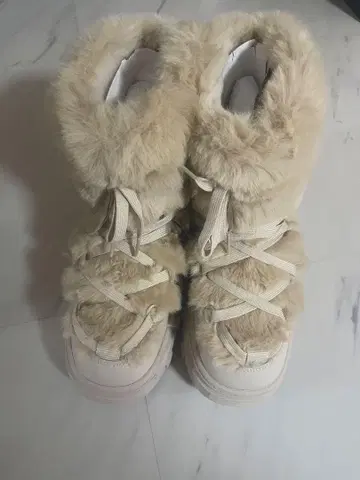 ZARA 자라 부츠 스노우 부츠 사이즈 39
