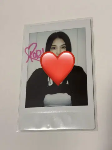 사라쿠 이오리 친필 사인 폴라로이드