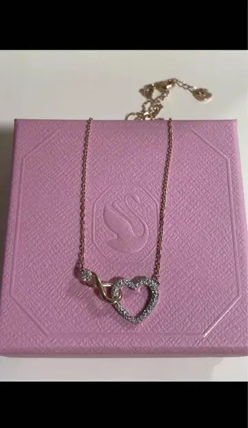 SWAROVSKI 인피니티 목걸이