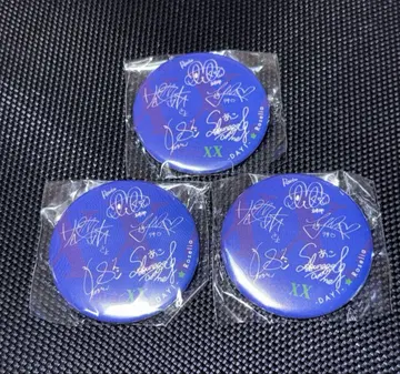 ROSELIA x 4개 아니사마 2025 가챠 캔뱃지