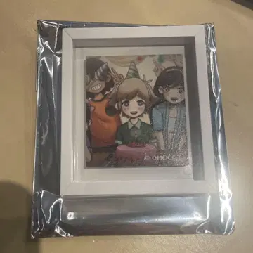 애니메이션 캐릭터 생일 프레임 포함 사진