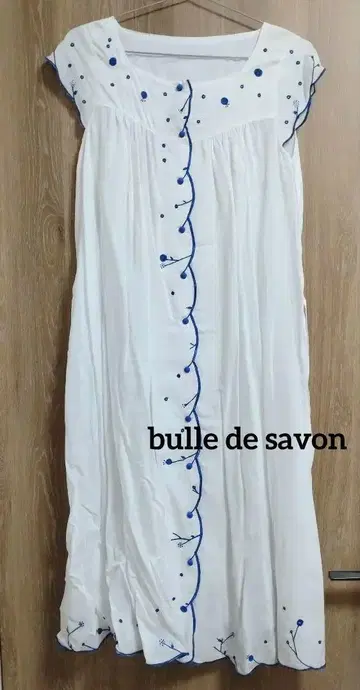 뷔르데사봉 bulledesabon 자수 원피스