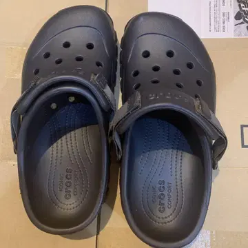 [ 새상품, 미사용품 ] 여성용 CROCS 통굽 카키 W7(23cm)
