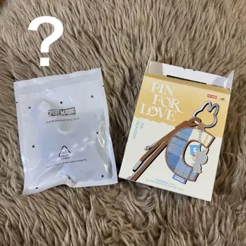 PIN FOR LOVE THE MONSTERS 키링