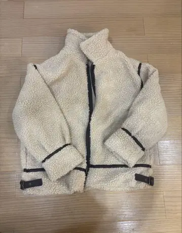 보아 자켓 크림색
