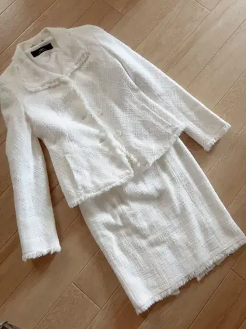 화이트 트위드 스커트 셋업 프린지