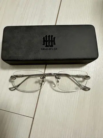 HOUSE OF UDO 실버 안경