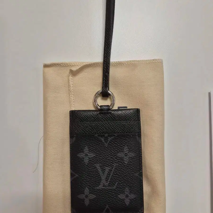 Badge Holder Louis Vuitton Bag Necklace LOUIS VUITTON 루이비통