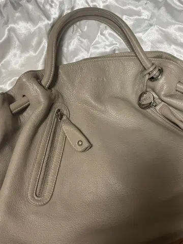 FURLA 토트백