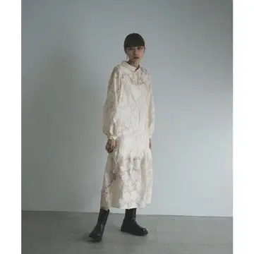 티어드 디자인 긴팔 원피스 아이보리/화이트