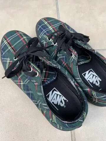 VANS 타탄 체크 스니커즈 24.5cm