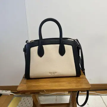 kate spade NEW YORK 백