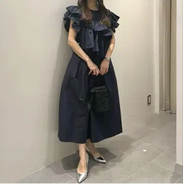 유나이티드 애로우즈 볼륨 플레어 스커트 36