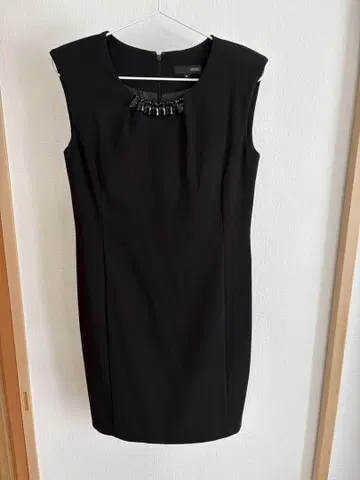 MIXXO 슬리브리스 미니 원피스 M 블랙 드레스 파티 2차 모임