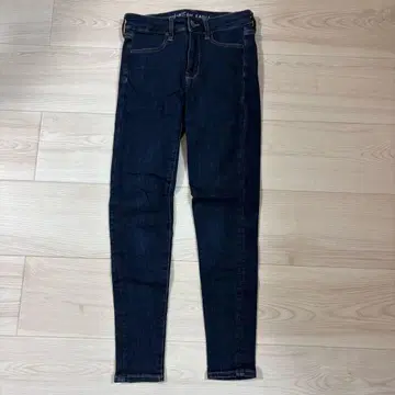 새상품급 AMERICAN EAGLE HI-RISE JEGGING