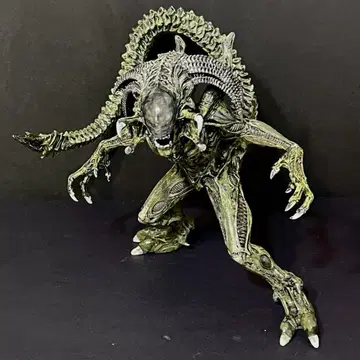 AVP 프레데리안 피규어 재도색 완성품