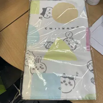 치이카와 (먼작귀) 빼꼼 내민 페이스 타월