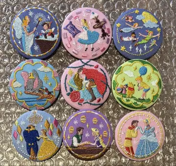 Disney Characters 자수 캔뱃지 비스킷 전 9종 세트