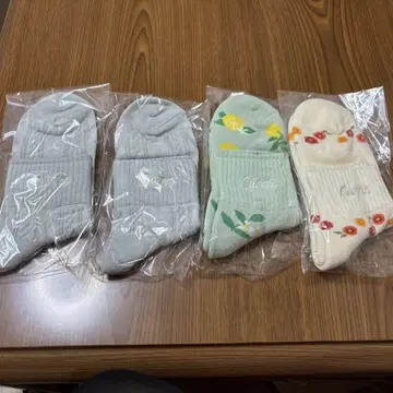 커브스 양말 4켤레 세트 꽃무늬 레몬 패턴 외