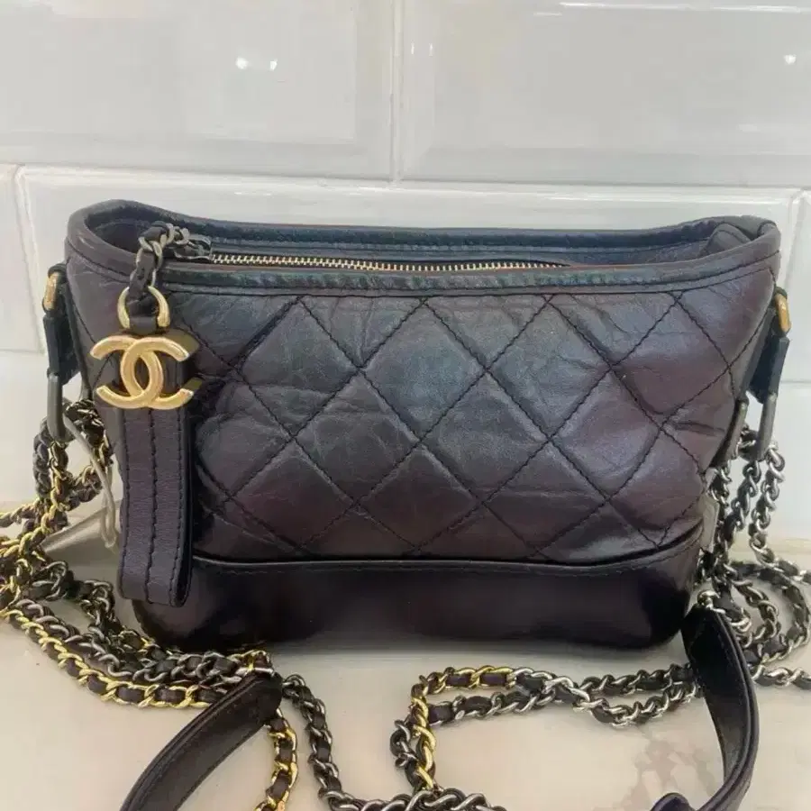 De Meriel basset round bag Basset bag cream on Bunjang