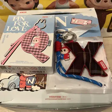 POP MART 알파벳 펜던트 X