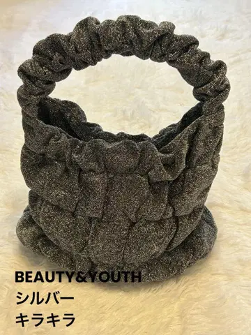 BEAUTY&YOUTH 라메 개더 원숄더 실버