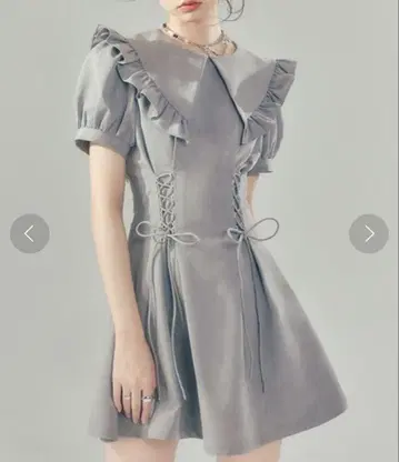 Leune 빅 칼라 레이스업 원피스