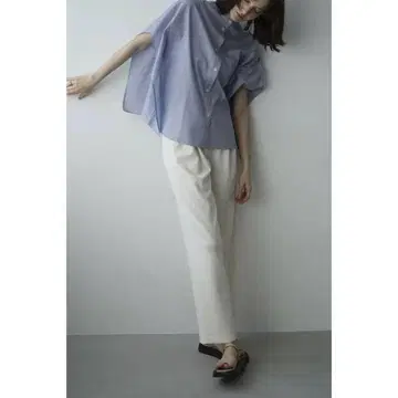 RIB STRIPE TUCK PANTS / CLANE