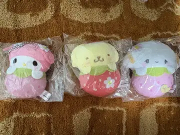 산리오 딸기 포대기 마스코트