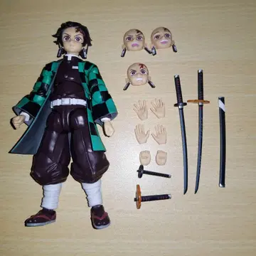 S.H.Figuarts 카마도 탄지로 귀멸의 칼날