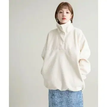 KBF 새상품 택 있음 스탠드 카라 플리스 풀오버