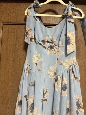 Herlipto Sunflower-Printed MidiDress sky