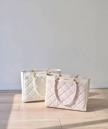 [ 미개봉 새상품 ] 로제 뮤즈 tweedquilting bigtote